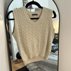Brandy Melville sweater vest